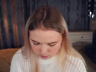 Lora's Live Sex Cam Show