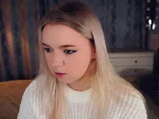 Lora's Live Sex Cam Show