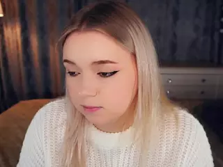 Lora's Live Sex Cam Show