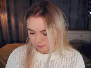 Lora's Live Sex Cam Show