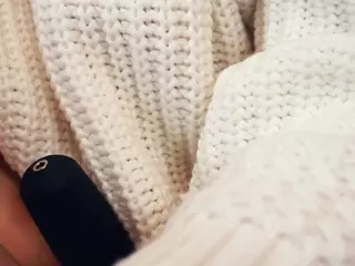 Lora's Live Sex Cam Show