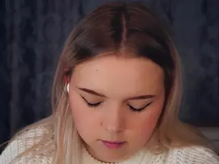 Lora's Live Sex Cam Show