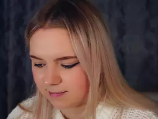 Lora's Live Sex Cam Show