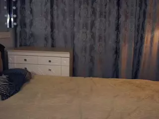 Lora's Live Sex Cam Show