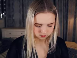Lora's Live Sex Cam Show