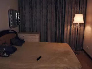 Lora's Live Sex Cam Show