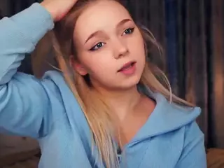 Lora's Live Sex Cam Show