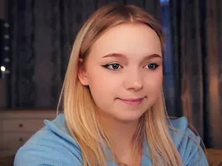 Lora's Live Sex Cam Show