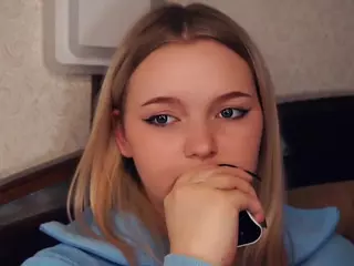 Lora's Live Sex Cam Show