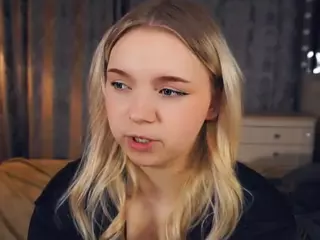 Lora's Live Sex Cam Show