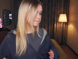 Lora's Live Sex Cam Show