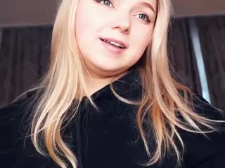 Lora's Live Sex Cam Show