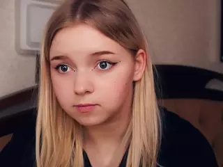 Lora's Live Sex Cam Show