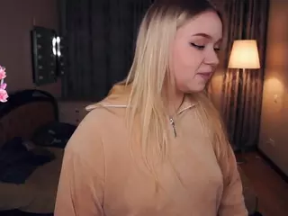 Lora's Live Sex Cam Show