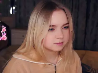 Lora's Live Sex Cam Show
