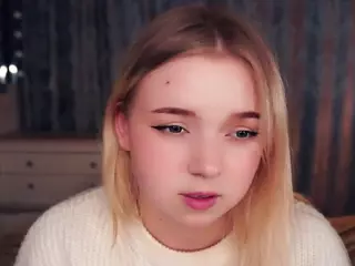 Lora's Live Sex Cam Show