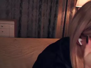 Lora's Live Sex Cam Show