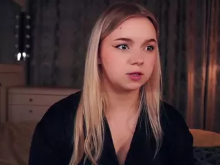 Lora's Live Sex Cam Show