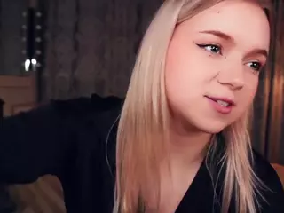 Lora's Live Sex Cam Show