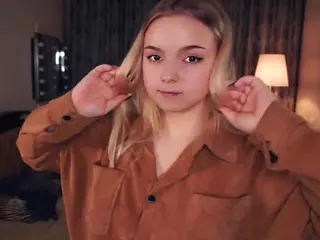 Lora's Live Sex Cam Show