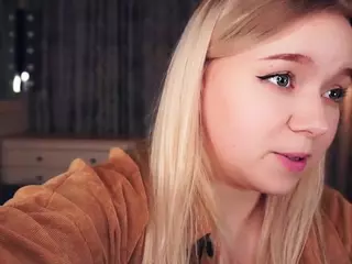 Lora's Live Sex Cam Show