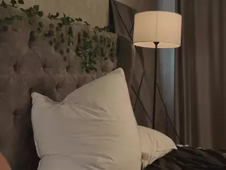 NoreenCovert's Live Sex Cam Show