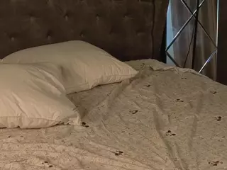 NoreenCovert's Live Sex Cam Show