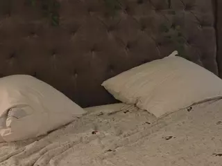 NoreenCovert's Live Sex Cam Show