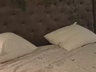 NoreenCovert's Live Sex Cam Show