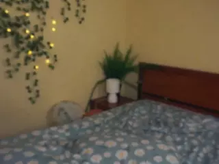 Lilian's Live Sex Cam Show