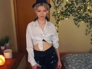Lilian's Live Sex Cam Show