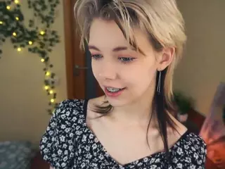Lilian's Live Sex Cam Show