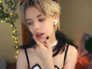 Lilian's Live Sex Cam Show