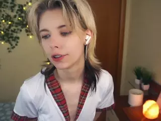 Lilian's Live Sex Cam Show