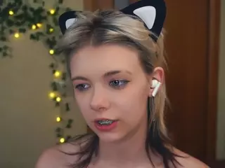 Lilian's Live Sex Cam Show