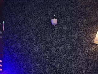 Flora's Live Sex Cam Show