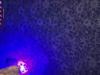 Flora's Live Sex Cam Show