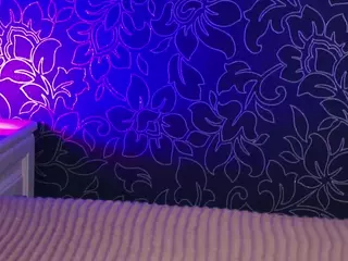 Flora's Live Sex Cam Show