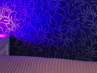 Flora's Live Sex Cam Show