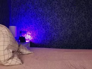 Flora's Live Sex Cam Show