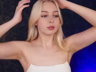 Flora's Live Sex Cam Show