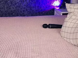 Flora's Live Sex Cam Show