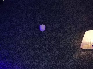 Flora's Live Sex Cam Show