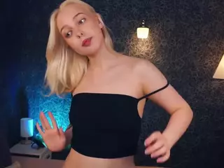 Flora's Live Sex Cam Show