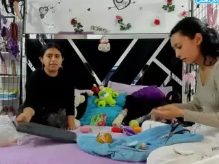 thedreamgirlss's Live Sex Cam Show