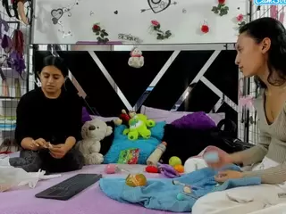 thedreamgirlss's Live Sex Cam Show