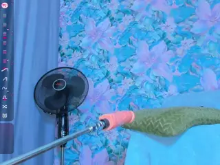 YaaaNaaa's Live Sex Cam Show