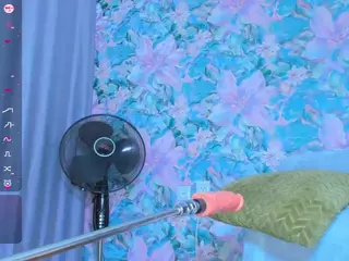 YaaaNaaa's Live Sex Cam Show