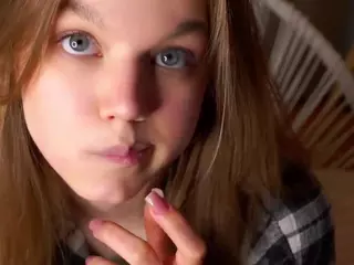 AlodiaGanter's Live Sex Cam Show