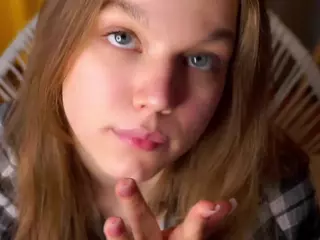 AlodiaGanter's Live Sex Cam Show